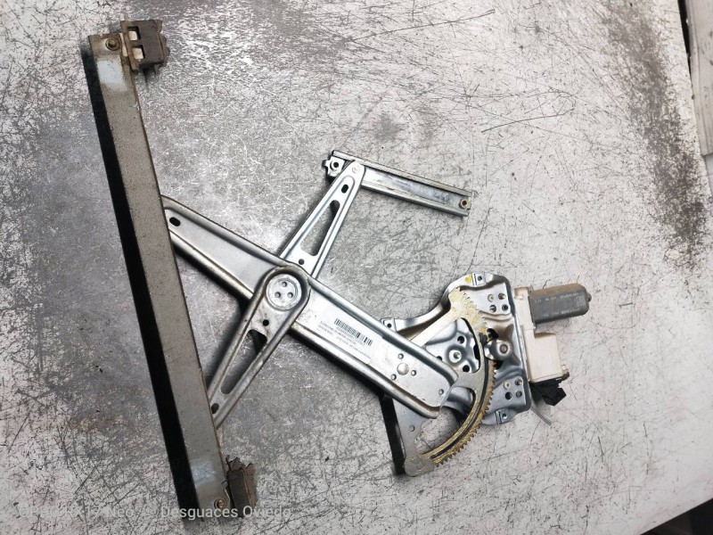 Recambio de elevalunas delantero derecho para toyota corolla (e12) 2.0 d-4d linea luna berlina referencia OEM IAM   3P