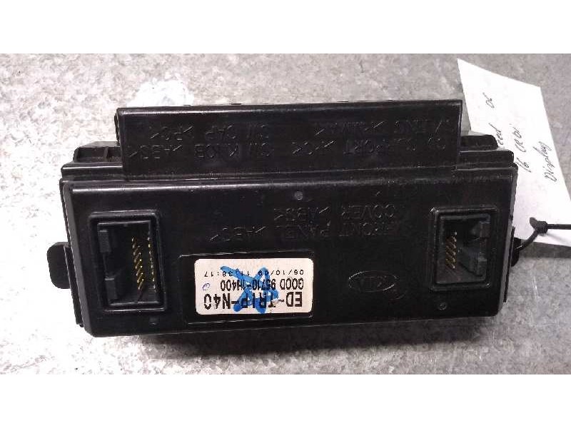 Recambio de pantalla multifuncion para kia cee´d 1.6 crdi cat referencia OEM IAM 957101H400 EDTRIPN40 