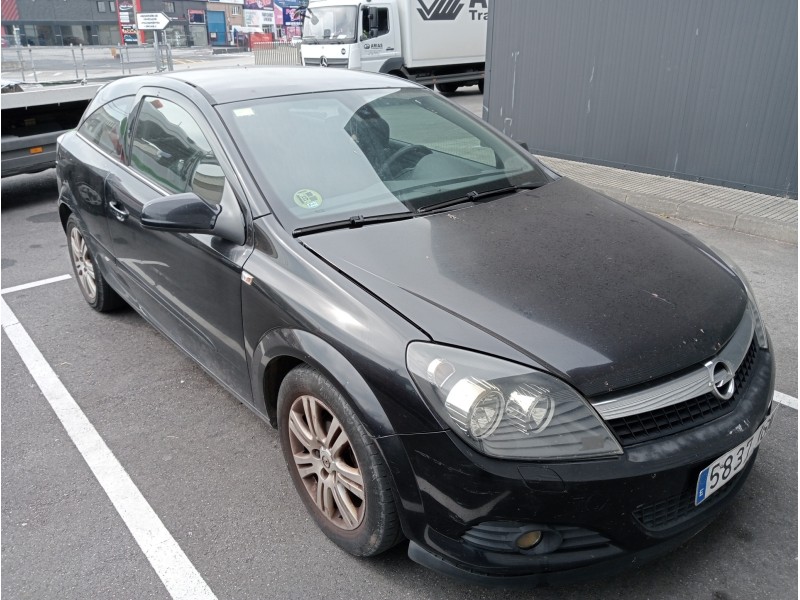 opel astra gtc del año 2015