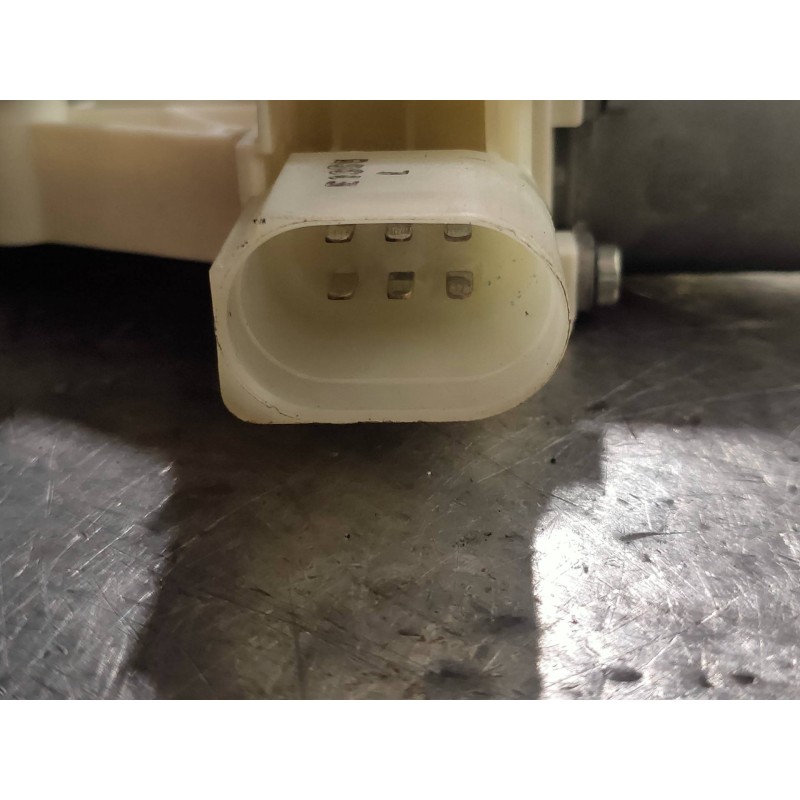 Recambio de elevalunas delantero izquierdo para bmw serie 5 lim. (f10) 520d referencia OEM IAM 72481710 72715639 11065440 914546