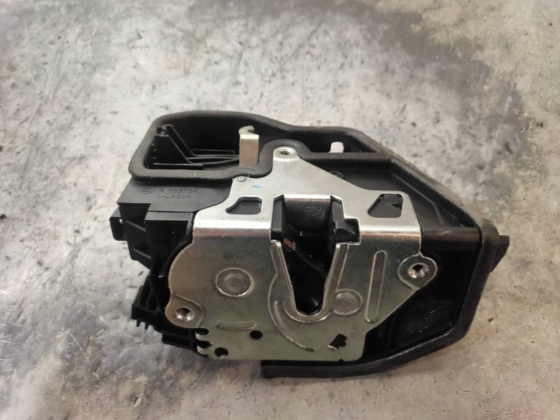 Recambio de motor cierre centralizado delantero derecho para bmw serie 5 lim. (f10) 520d referencia OEM IAM 7229458  