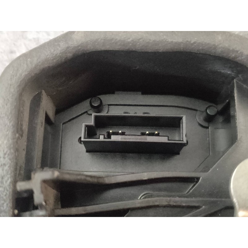 Recambio de motor cierre centralizado delantero derecho para bmw serie 5 lim. (f10) 520d referencia OEM IAM 7229458  