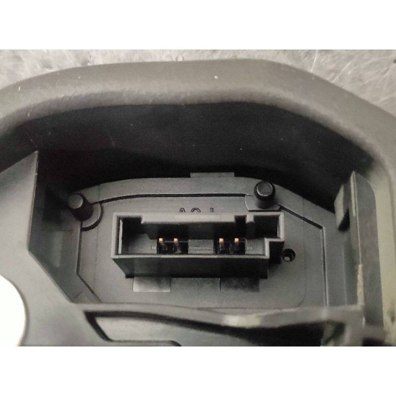 Recambio de motor cierre centralizado trasero izquierdo para bmw serie 5 lim. (f10) 520d referencia OEM IAM 7229459  