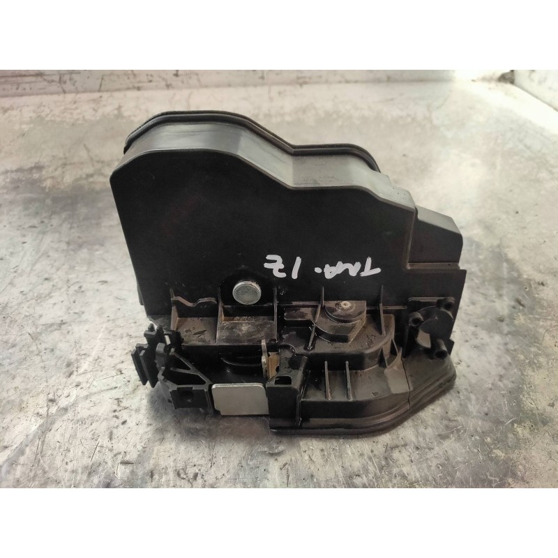 Recambio de motor cierre centralizado trasero izquierdo para bmw serie 5 lim. (f10) 520d referencia OEM IAM 7229459  