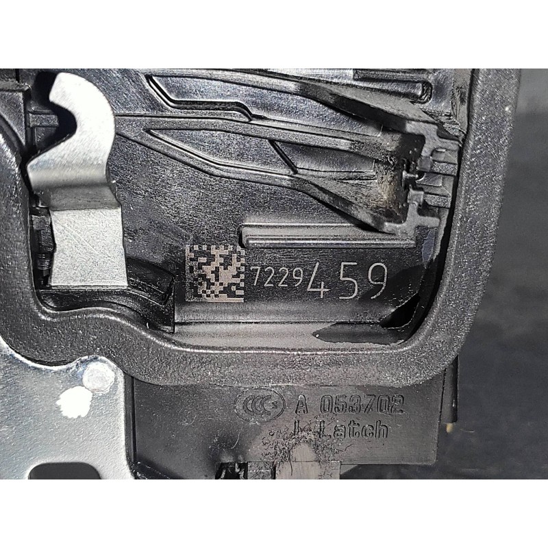 Recambio de motor cierre centralizado trasero izquierdo para bmw serie 5 lim. (f10) 520d referencia OEM IAM 7229459  