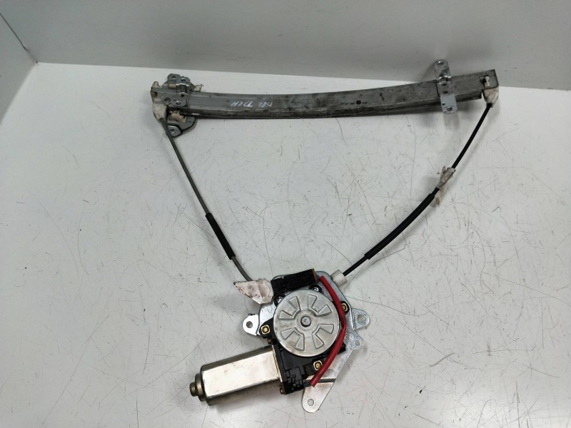 Recambio de elevalunas delantero derecho para nissan almera (n15) referencia OEM IAM 807300M007  3P
