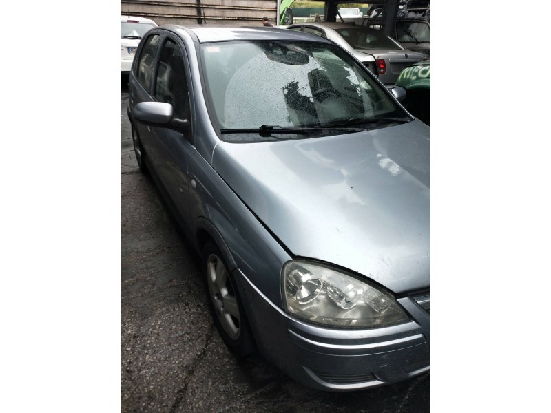 opel corsa c del año 2004