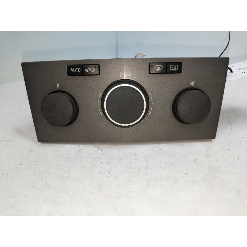 Recambio de mando calefaccion / aire acondicionado para opel astra h berlina 1.7 16v cdti referencia OEM IAM 90151240 13122963 