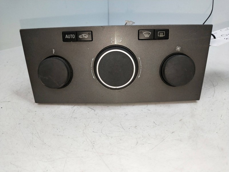 Recambio de mando calefaccion / aire acondicionado para opel astra h berlina 1.7 16v cdti referencia OEM IAM 90151240 13122963 