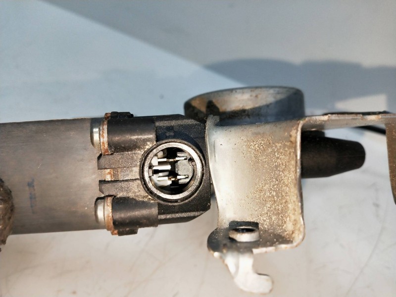 Recambio de elevalunas delantero izquierdo para nissan almera (n16/e) 2.2 16v turbodiesel cat referencia OEM IAM 400601  4P