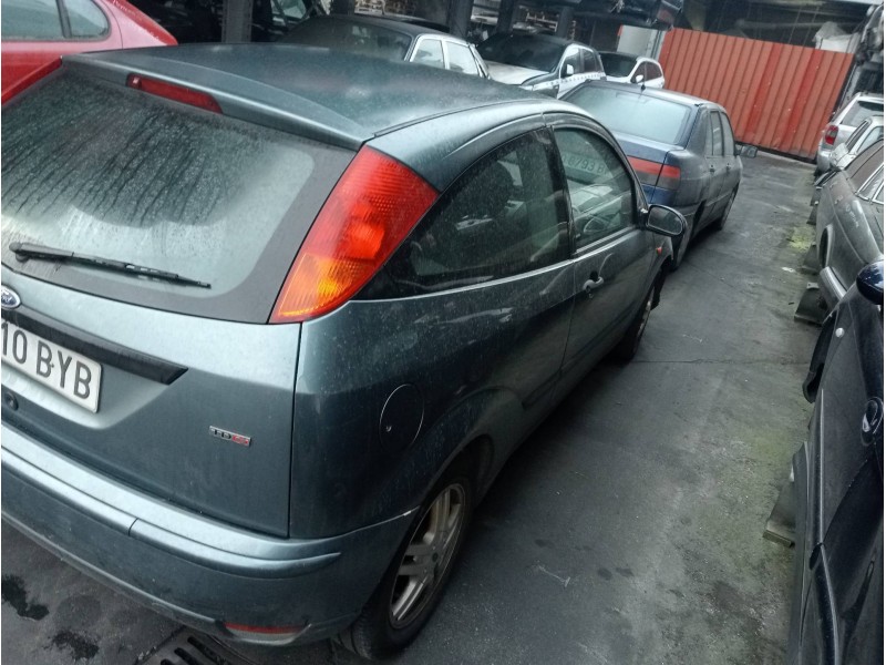 ford focus berlina (cak) del año 2002