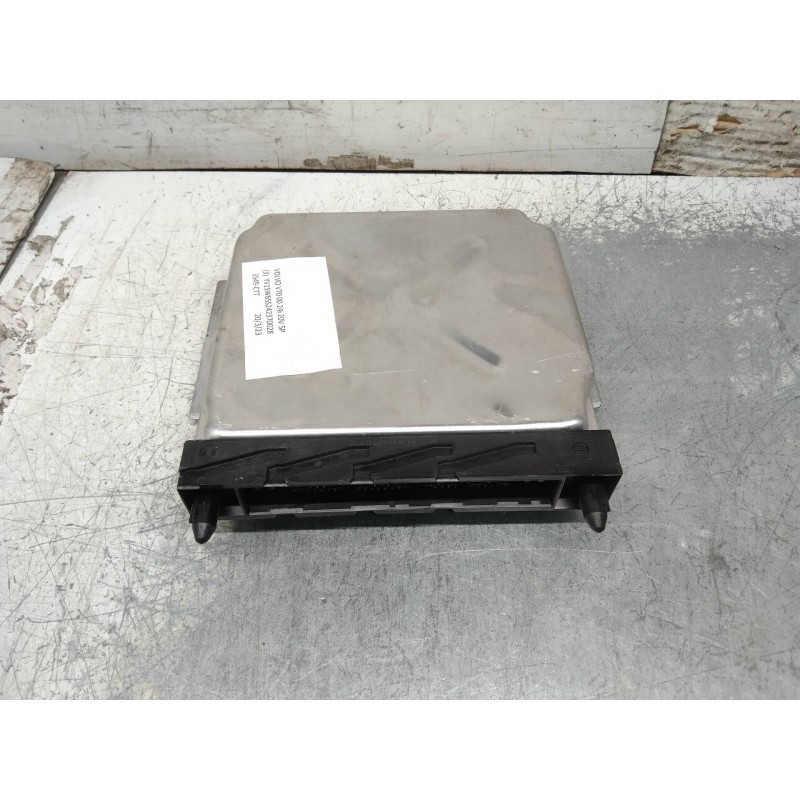 Recambio de centralita motor uce para volvo v70 familiar 2.4 (103kw) referencia OEM IAM MB0797008951 08627148A HP2