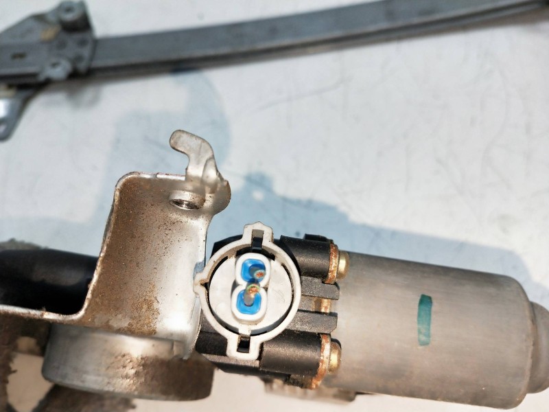 Recambio de elevalunas delantero izquierdo para nissan almera (n16/e) acenta referencia OEM IAM 400601T9  3P