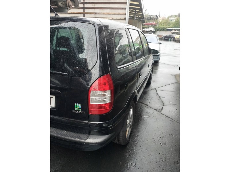opel zafira a del año 2004
