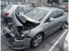 opel astra j lim. del año 2013 2