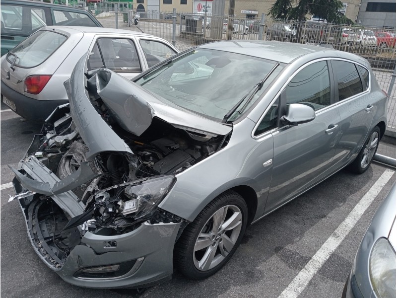 opel astra j lim. del año 2013