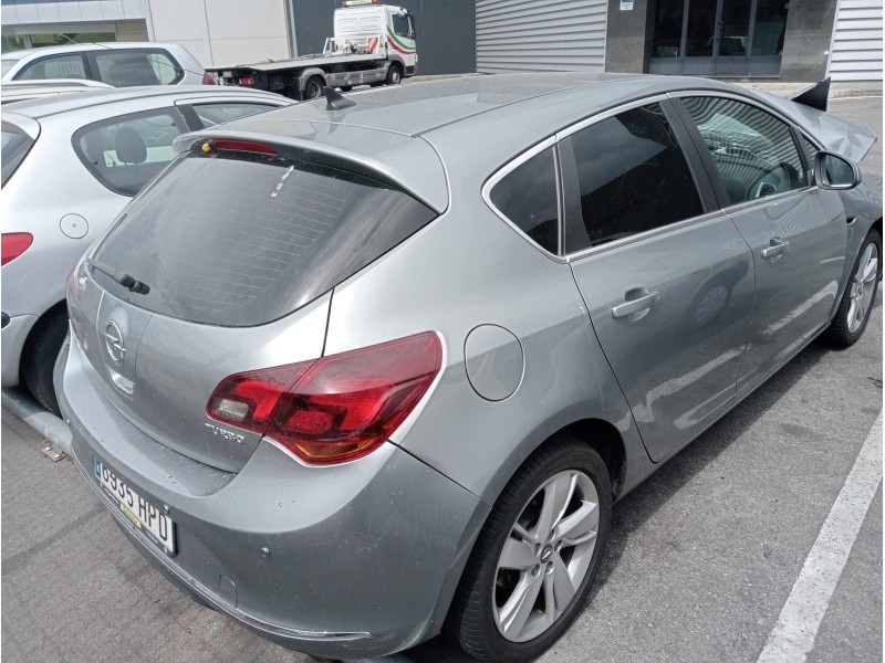 opel astra j lim. del año 2013