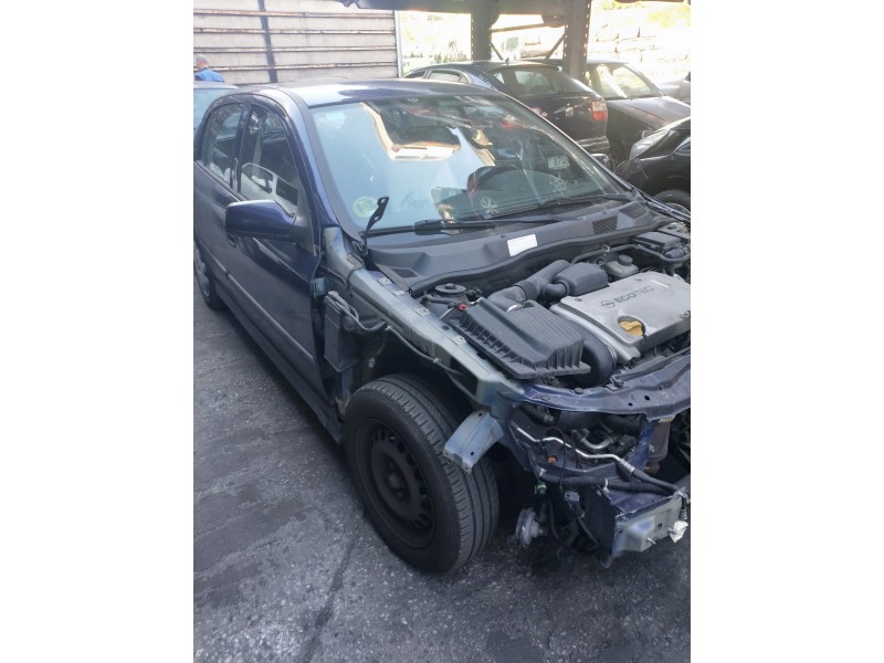 opel astra g berlina del año 2001