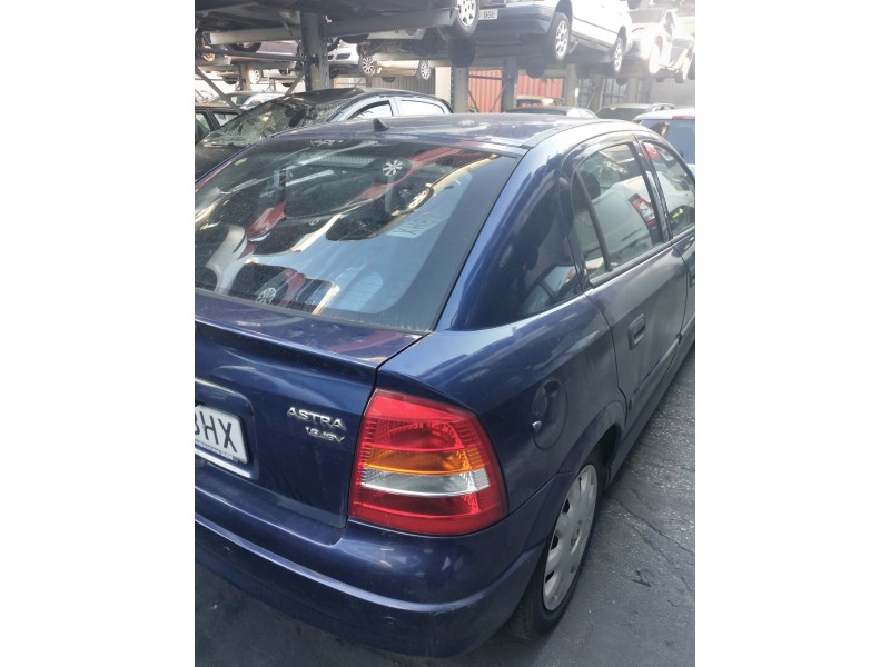 opel astra g berlina del año 2001