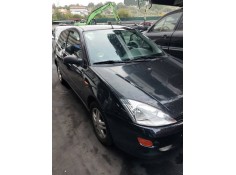 ford focus berlina (cak) del año 2001