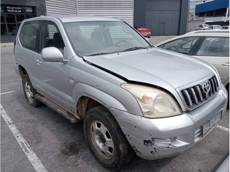 toyota land cruiser (j12) del año 2003