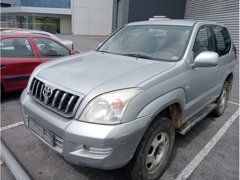 toyota land cruiser (j12) del año 2003