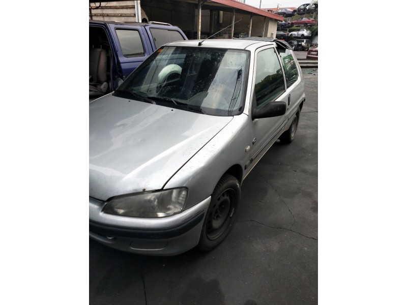 peugeot 106 (s2) del año 2001