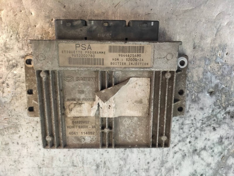 Recambio de centralita motor uce para peugeot 206 berlina x-line referencia OEM IAM 9652202780 9644625680 S20002A