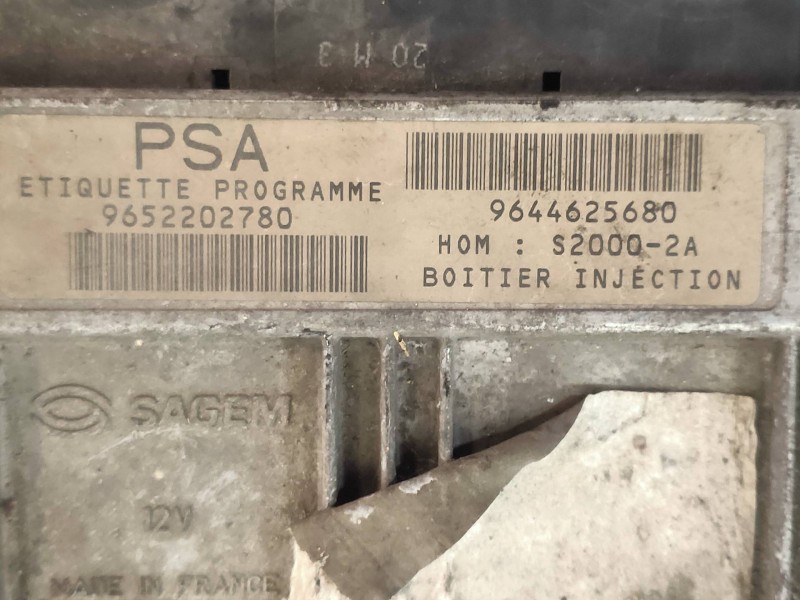 Recambio de centralita motor uce para peugeot 206 berlina x-line referencia OEM IAM 9652202780 9644625680 S20002A