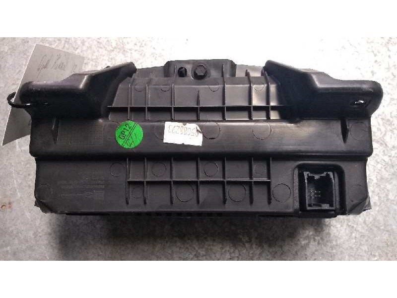 Recambio de pantalla multifuncion para opel mokka 1.7 16v cdti referencia OEM IAM AVK58441  
