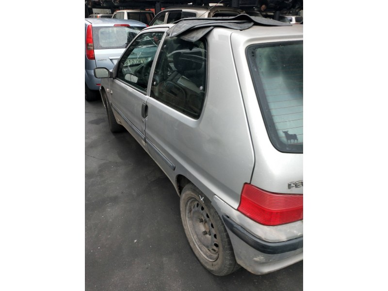 peugeot 106 (s2) del año 2001