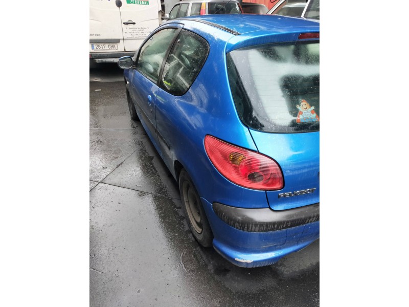 peugeot 206 berlina del año 2004