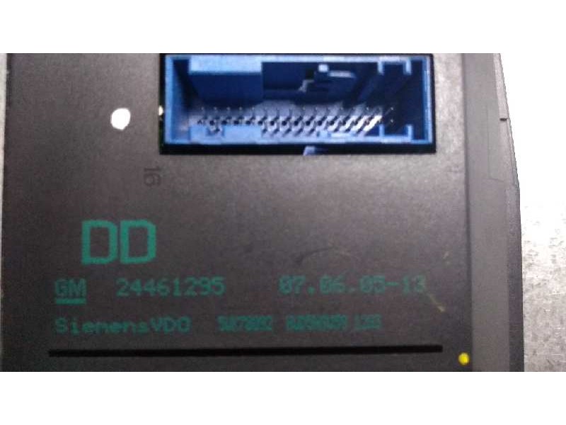 Recambio de pantalla multifuncion para opel vectra c berlina 1.9 16v cdti cat (z 19 dth / lrd) referencia OEM IAM 24461295 5WK70