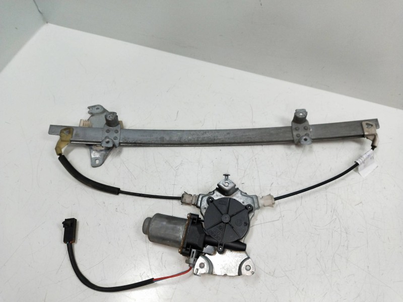 Recambio de elevalunas delantero derecho para nissan almera tino (v10m) ambience referencia OEM IAM 400600T2  5P