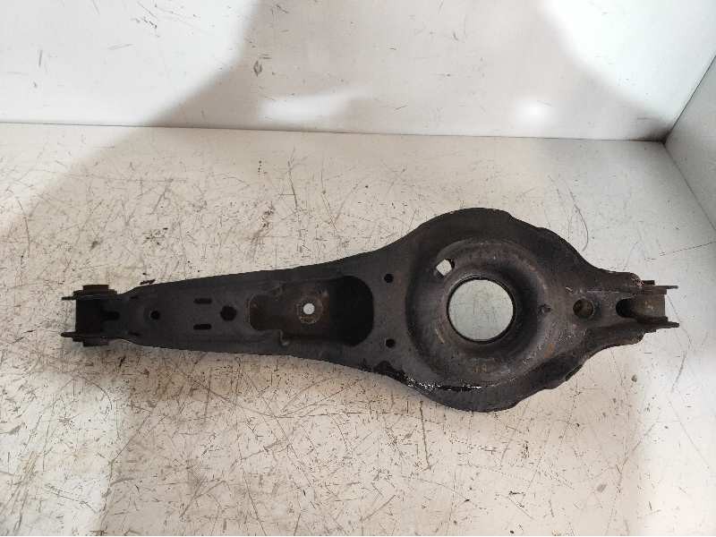 Recambio de brazo suspension inferior trasero derecho para volvo c70 cabriolet d4 momentum referencia OEM IAM   