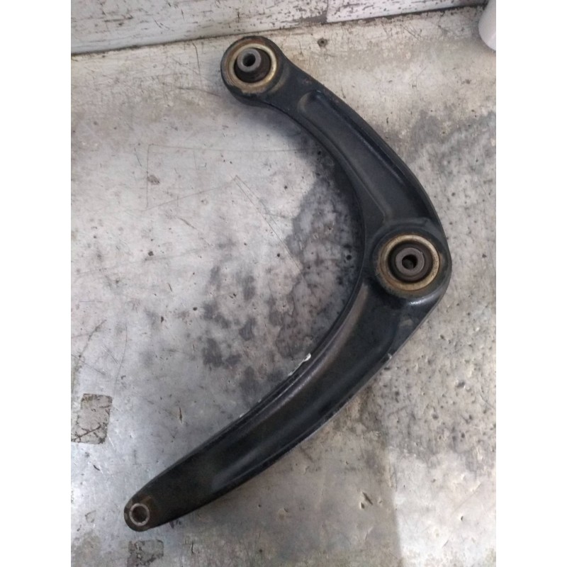 Recambio de brazo suspension inferior delantero izquierdo para peugeot 3008 1.6 hdi fap cat (9hz / dv6ted4) referencia OEM IAM 8