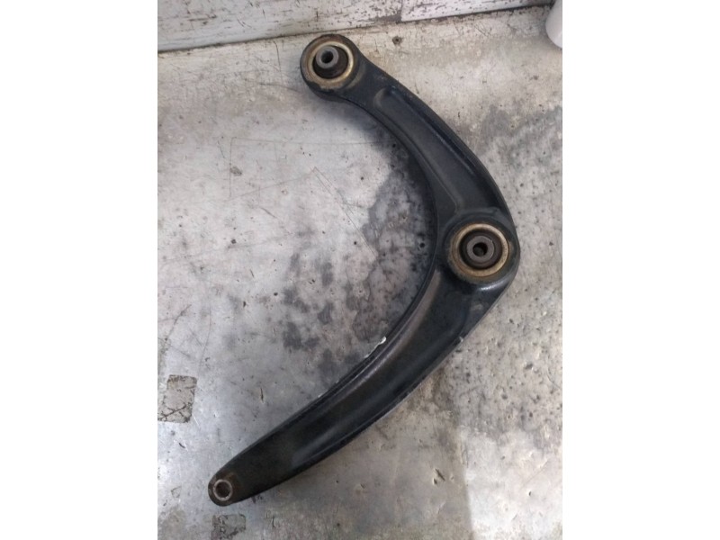 Recambio de brazo suspension inferior delantero izquierdo para peugeot 3008 1.6 hdi fap cat (9hz / dv6ted4) referencia OEM IAM 8