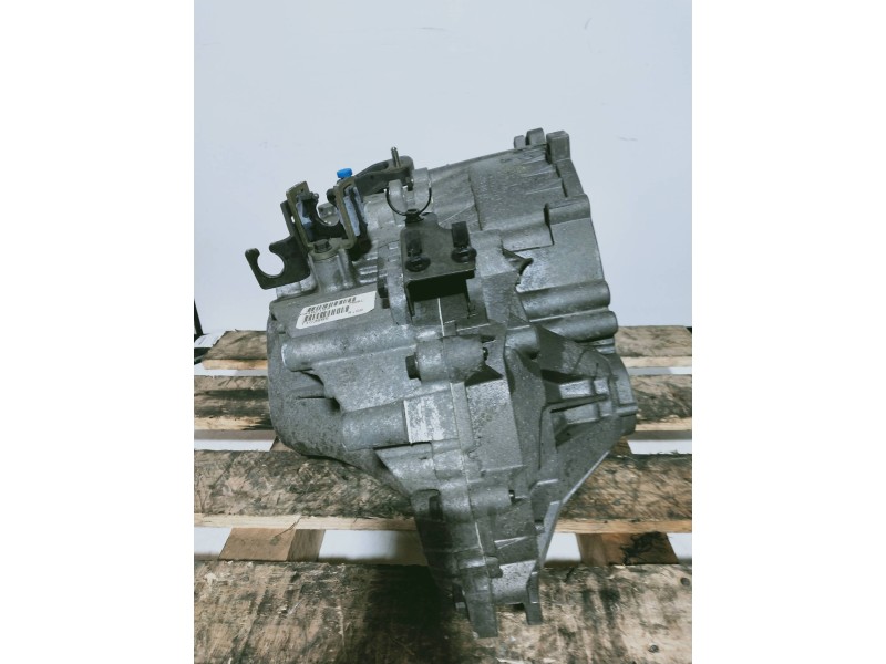 Recambio de caja cambios para volvo s60 berlina 2.4 cat referencia OEM IAM P9482157 M56L T103885 