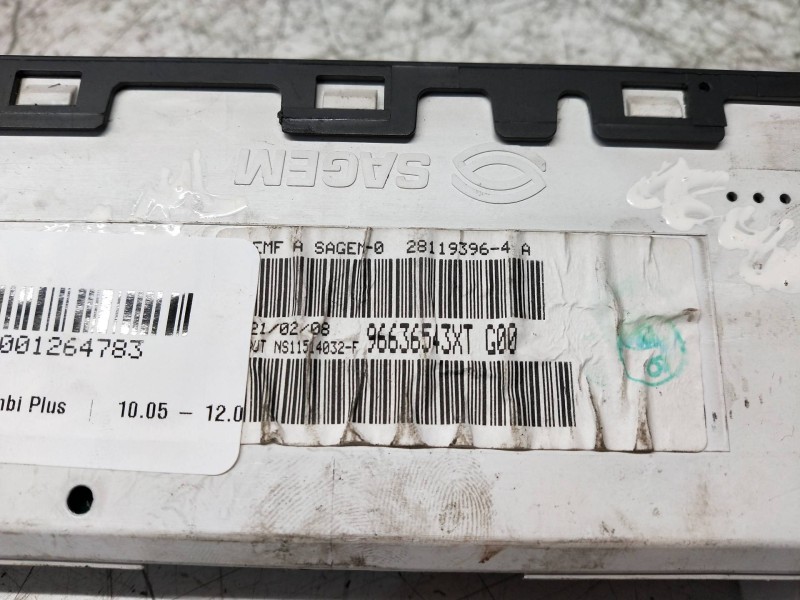 Recambio de pantalla multifuncion para peugeot partner (s2) combi plus referencia OEM IAM 96636543XT 28119396 