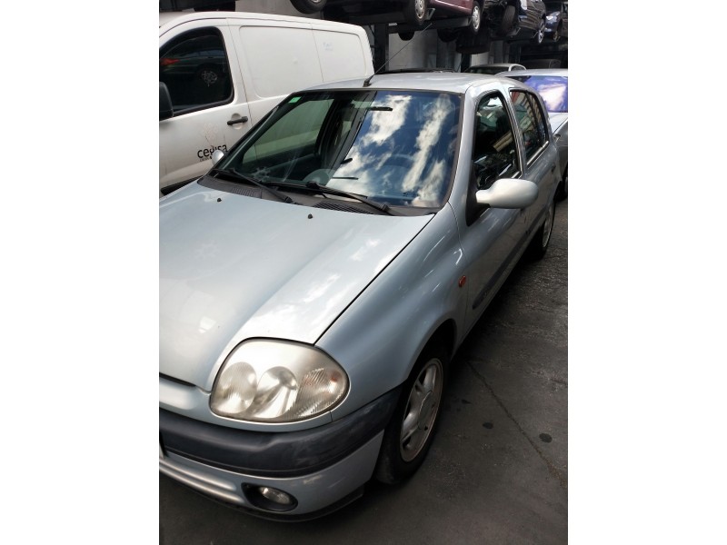 renault clio ii fase i (b/cbo) del año 2001