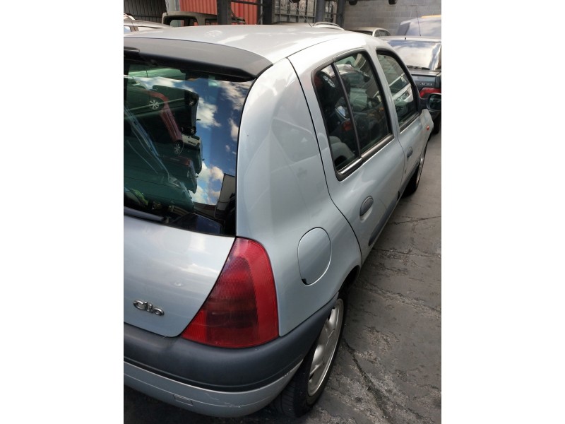 renault clio ii fase i (b/cbo) del año 2001