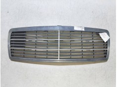 Recambio de rejilla delantera para mercedes clase c (w202) berlina 180 (202.018) referencia OEM IAM   