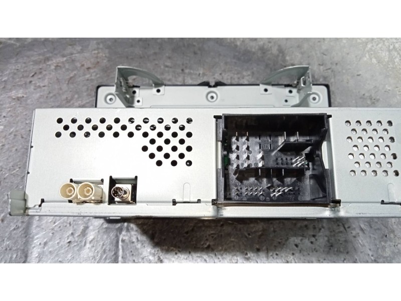 Recambio de sistema audio / radio cd para seat ibiza (kj1) reference referencia OEM IAM 6F0035871  