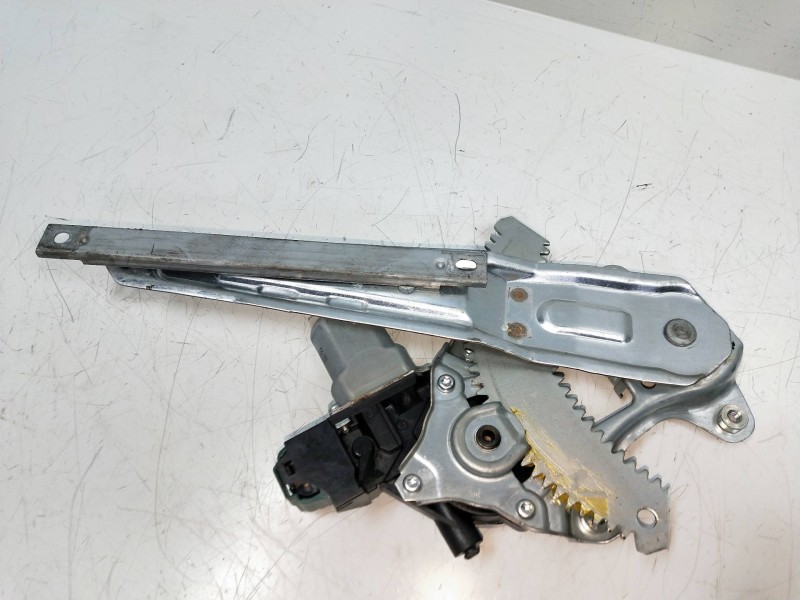 Recambio de elevalunas trasero derecho para nissan juke (f15) acenta referencia OEM IAM 82731DV01B  5P