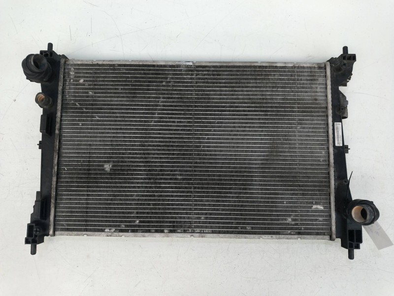 Recambio de radiador agua para fiat doblo active referencia OEM IAM 896060000  