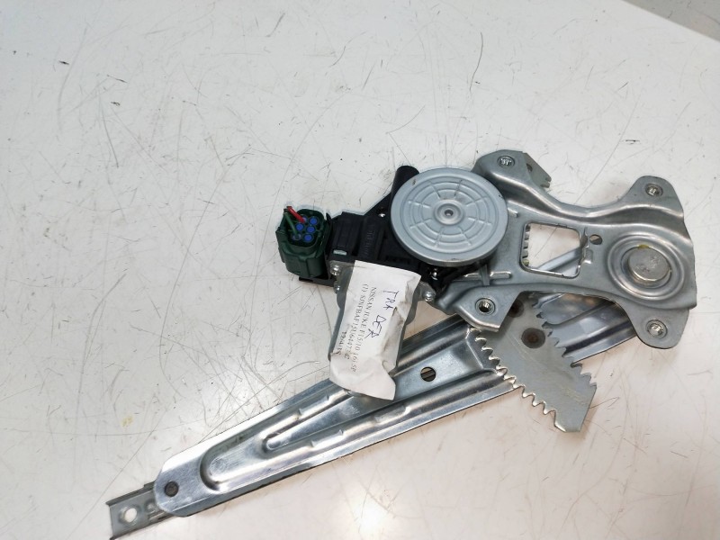 Recambio de elevalunas trasero derecho para nissan juke (f15) acenta referencia OEM IAM 82731DV01B  5P