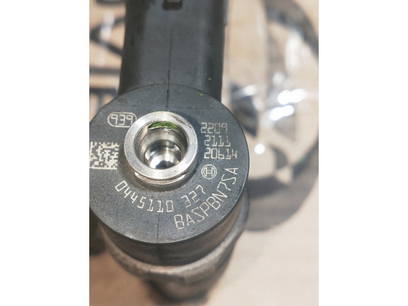 Recambio de inyector para opel insignia berlina referencia OEM IAM 2209 0445110327  Recambio de inyector para opel insignia berlina referencia OEM IAM 2209 0445110327