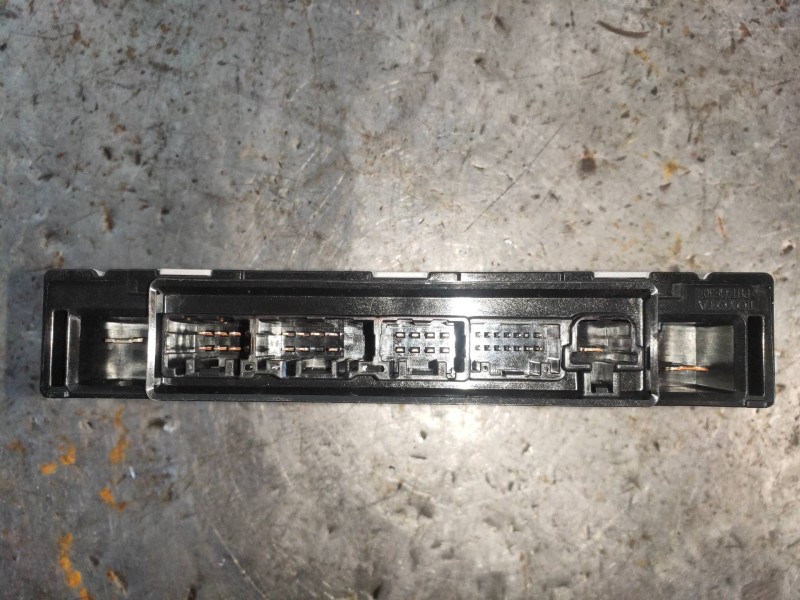 Recambio de modulo electronico para lexus is 300h referencia OEM IAM 8264453010B 63585702 