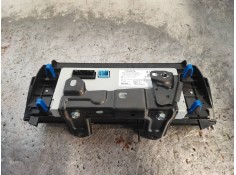 Recambio de pantalla multifuncion para lexus is 300h referencia OEM IAM 8611053101 4622008480  2