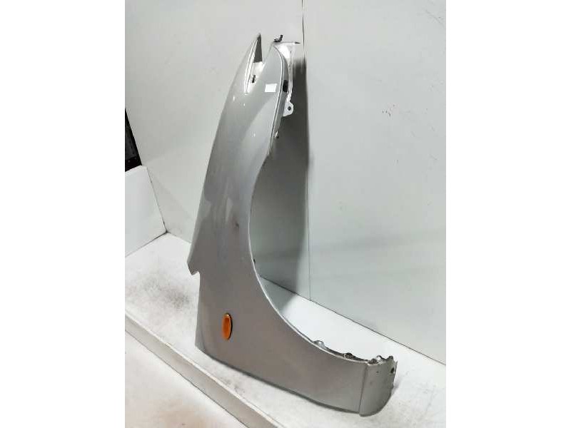 Recambio de aleta delantera derecha para mazda premacy (cp) td active referencia OEM IAM   